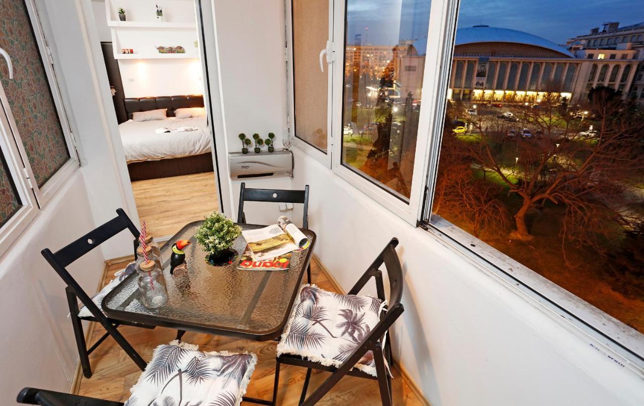 Central Apartment Very Close To Old City บูคาเรสต์ ภายนอก รูปภาพ